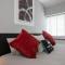 Luxurious 3-BR Contractor Stay, Holidays, Races, long stays, FREE Unlimited Wi-Fi, Parking