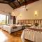 Hotel Parkside with swimming pool - Chitwan