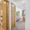 Highridge J3 Family-Friendly 2BR with Whirlpool Tub, Fireplace, and Sports Center