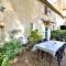 Lovely Home In Arles With Kitchen - Arles