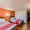 Motel 6-Albert Lea, MN