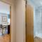 Pass the Keys 5A One Bedroom Modern Town Centre Apartment