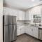 Modern New Build 2BR 2BA Condo w Garage and Patio - وايومنغ