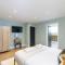 Free Parking Stylish & modern 4-bedroom home with sea views - Brighton & Hove