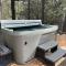 Shasta Lake Luxury Log Cabin: Hot tub & Pool - Lakeshore