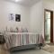 Apartamento na ponta do papagaio com dois quartos completo! A apenas 2 quadras do mar!