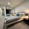 Embark Luxe 2BR 2Bath Apartment in Lynham 1 Secure Carpark Wifi Canberra - كانبرا