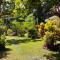 ACACIAS Cottages with Starlink Wifi