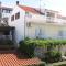 Apartmani Niki Hvar