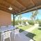 Residence with swimming pool in Mazzanta just 600 meters from the beach