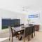 Luxe By The Marina - Hamptons Chic at Hervey Bay