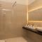 B21 Lifestyle Hotel - باري