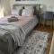 Simply delightful unit close to CBD and Beach