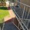 Modern Unit Near CBD & Beach, Free Parking