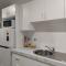 Modern Unit Near CBD & Beach, Free Parking