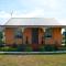 "Grand Ole Topiary" Cottage Accommodation Railton "Grand Ole Topiary" Cottage Accommodation Railton