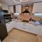BRUNO Apartment with 4 bedrooms near beach