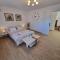 BRUNO Apartment with 4 bedrooms near beach