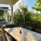 WHITE BEACH HOUSE