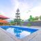 Watu Emas 1 with Shared Pool and Balcony - 巴图