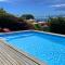 Villa de charme avec piscine et magnifique vue mer Villa de charme avec piscine et magnifique vue mer