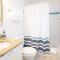 8BD Fort Pierce Beach Getaway - Great for Families and Groups