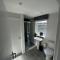 Westland Suites - Stylish, Modern, Elegant, Central Apartments A - Derry