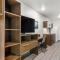 WoodSpring Suites Dearborn Detroit