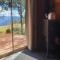 Cabana no alto do morro