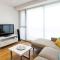 Sun-lit Suburban Stay near Westfield Doncaster