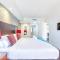 Waterfront on the Esplanade with Tropical Pool - 达尔文