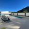 Jathy - Apt no Centro com Piscina e Varanda Gourmet - Ubatuba