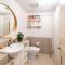 Bohemian Inspired 2 Bedroom Inspired Condo with Fast WIFI Near BGC - Manila