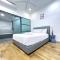 Iskandar Residences 2BR 5pax 5 mins Legoland Wi-Fi Sky Pool 360