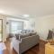 Small dog friendly 4-49 Bonito St - air con & Wi-Fi