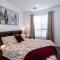 Cozy Getaway, King Bed with TV, NBN, Netflix, Nespresso