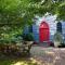 Blue Gum Church - Artistic Retreat