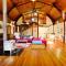 Blue Gum Church - Artistic Retreat