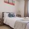 Modern 3BR Apartment with Balcony - Close to Limestone Heritage Park