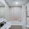 StoneTree - Modern 1 BR Apartment Near The Beach - 迪拜