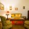 Grande casa con giardino e box auto, 3 camere e 3 bagni