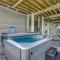 Low Tide Too-Stunning Oceanfront Home