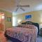 A few steps from the beach with community pool