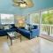 Two story condo with ocean on one side and bay on other only steps away - برادنتون بيتش