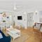 Newport Beach Cottage A
