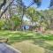 Modern Austin Home with Yard about 1 Mi from ACL!