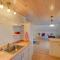 Beachfront Brooklin Studio with Private Balcony! - Brooklin