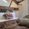 The Hamilton luxury holiday let's- The Coach House with hot tub - Scorton