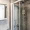 8 Beds, 3baths Perfect For Contractors & Teams