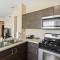 Luxury 2BR/2BA! 5 MIN to Disney!